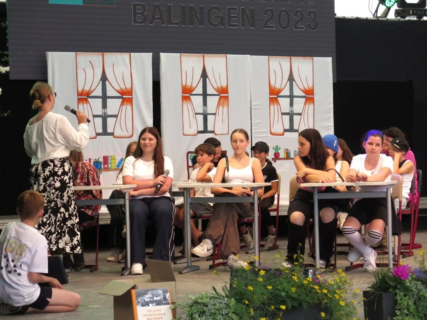 Was zählt im Leben? Diese Frage wird im Musical „Zickenalarm“ gestellt. Es zeigt, dass Empathie und Zusammenhalt heute wichtiger sind denn je.