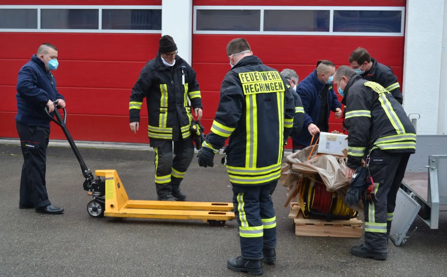 Die Feuerwehr Rangendingen hat am Neujahrstag schweres technisches Gerät für die Hilfsaktion zur Verfügung gestellt.