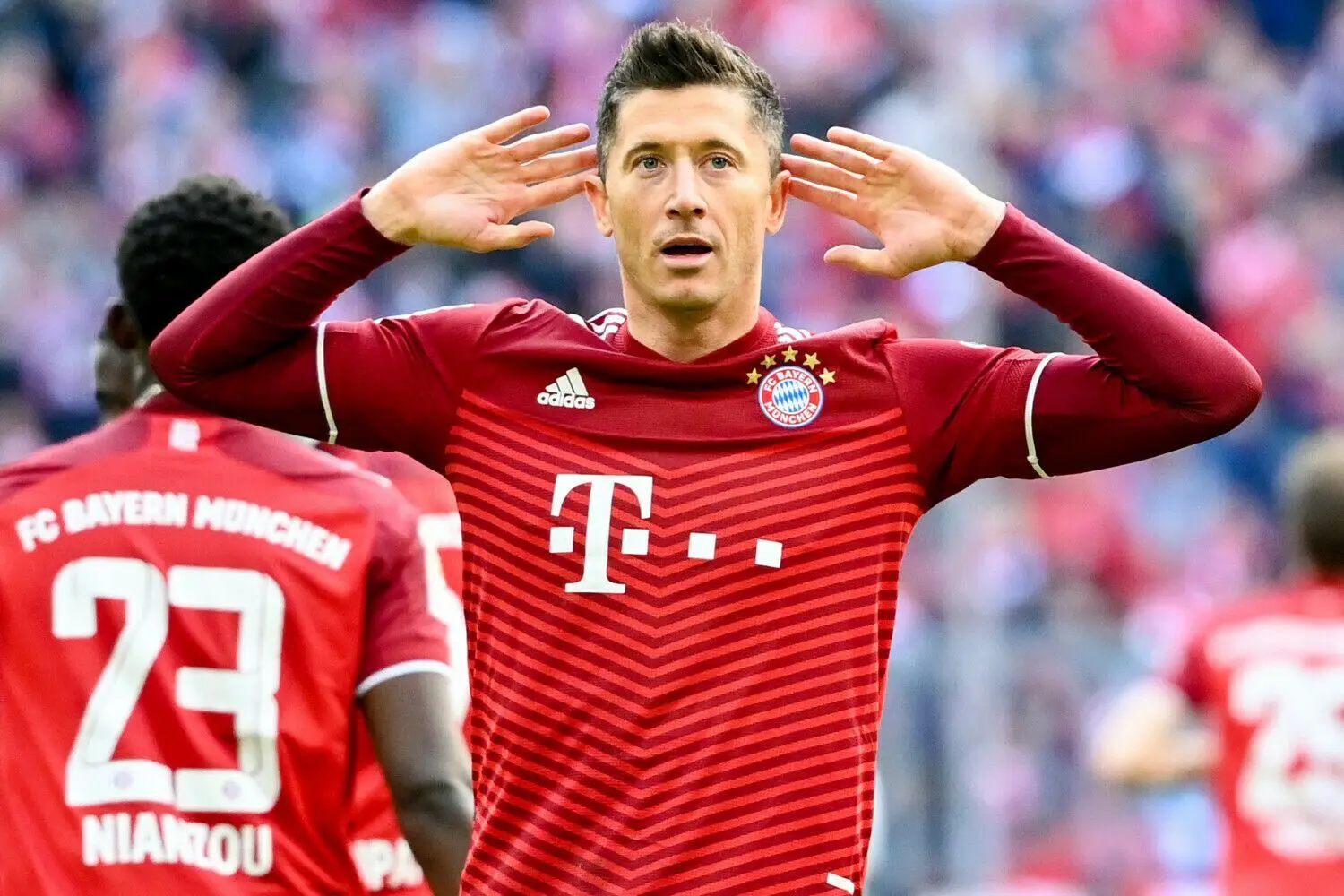 Bayern München empfängt heute den VfB Stuttgart. Im Anschluss an das Spiel bekommen die Münchener die Meisterschale überreicht. Alle Infos zur Übertragung der Bundesliga-Partie im TV und Stream.  