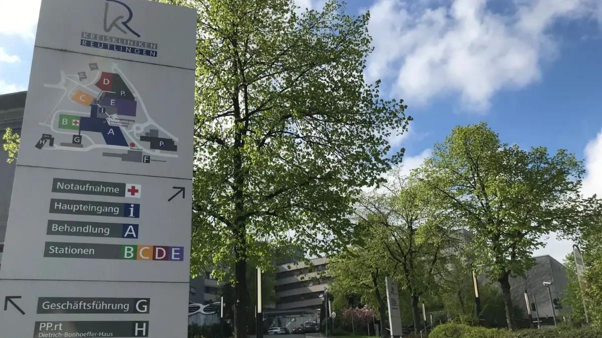 In den Kreiskliniken in Reutlingen musste eine Station geschlossen und die Patienten verlegt werden.
Kreisklinik Reutlingen Klinik Kreiskliniken