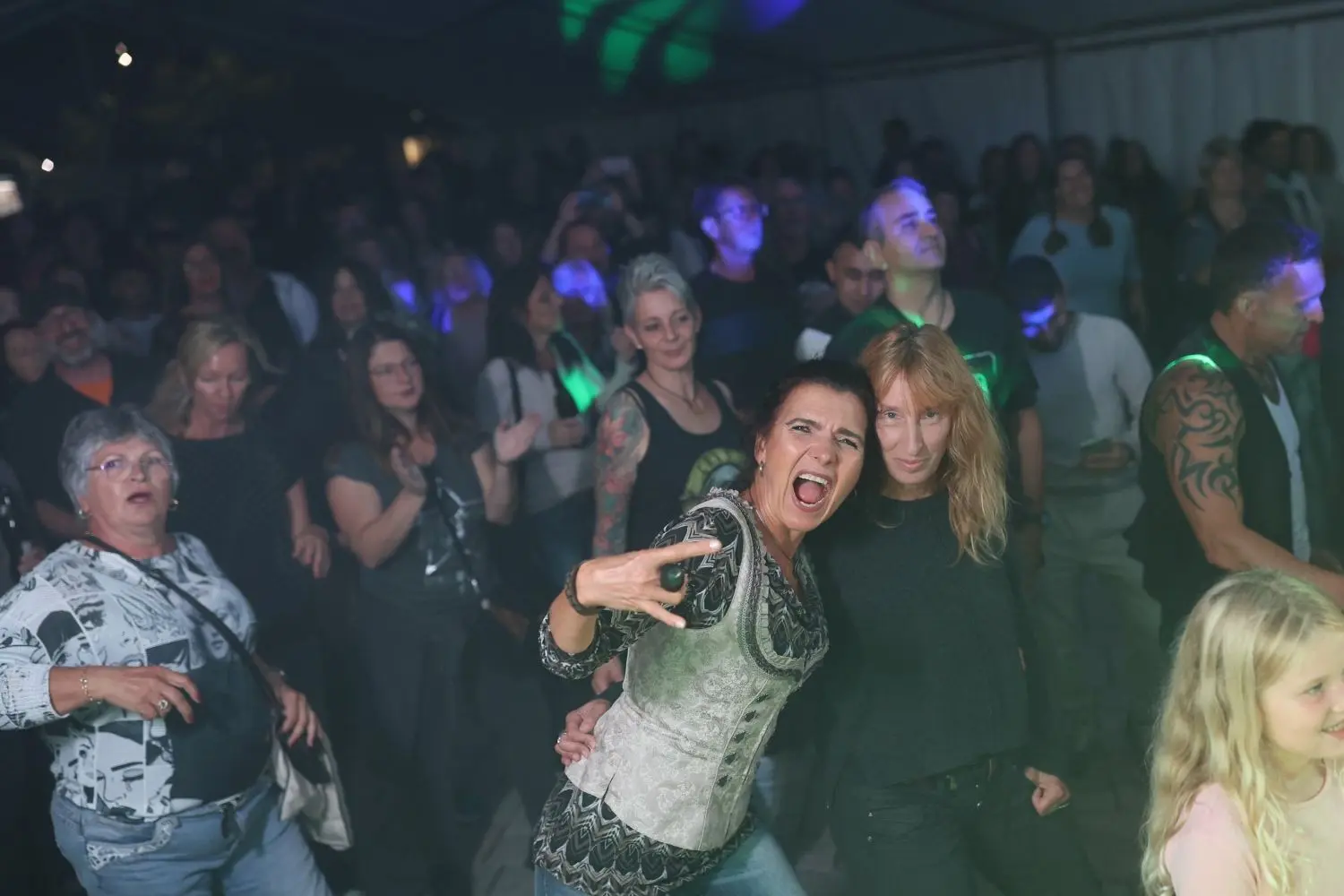 Die Besucherinnen und Besucher genossen bis weit nach Mitternacht ein abwechslungsreiches Musikprogramm in der Vöhlinstadt.