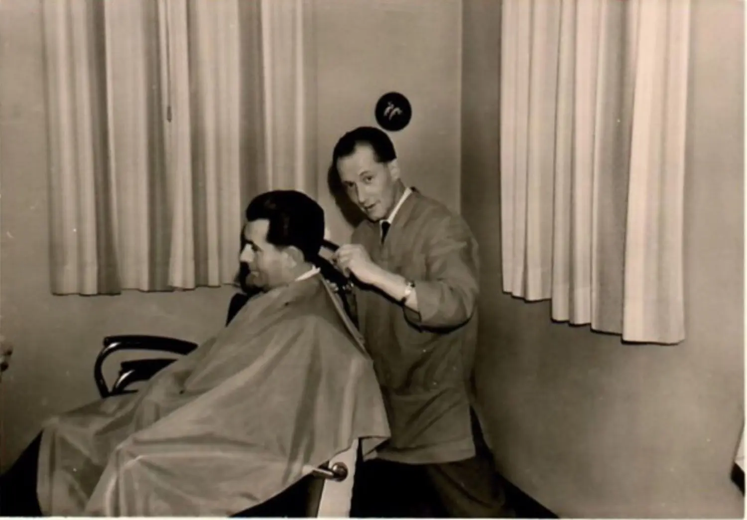 Arthur Schall hat den Salon zusammen mit seiner Frau 1960 eröffnet.⇥