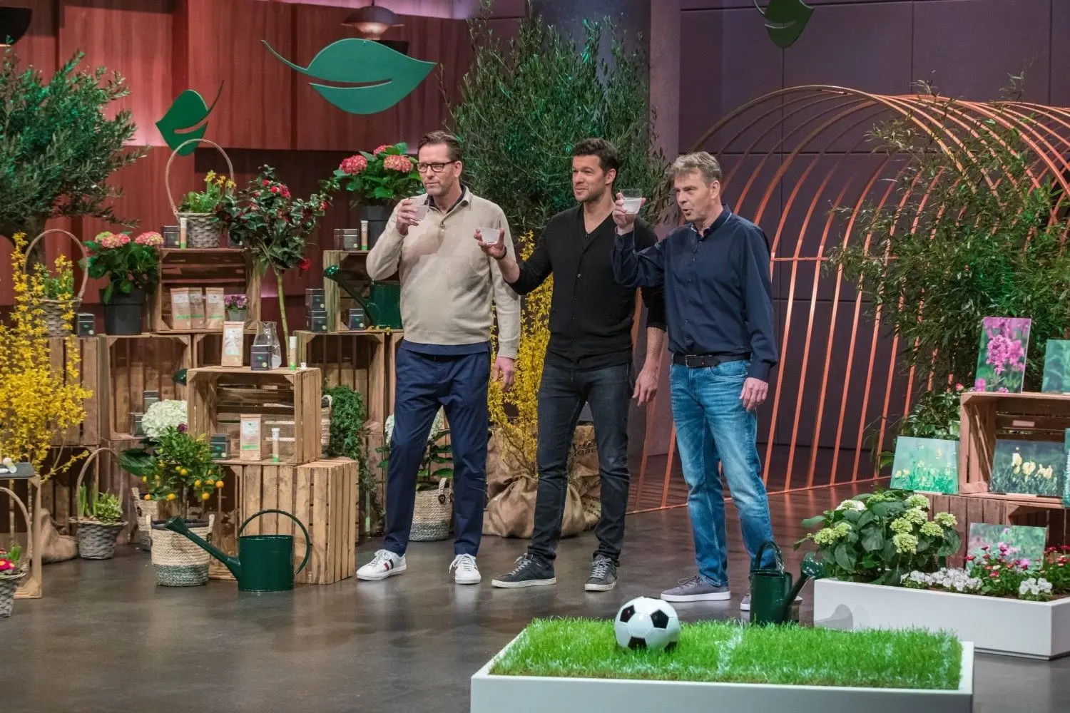 Die Hhle der Lwen: Lucky Plant mit Michael Ballack aus Folge 4 | swp.de