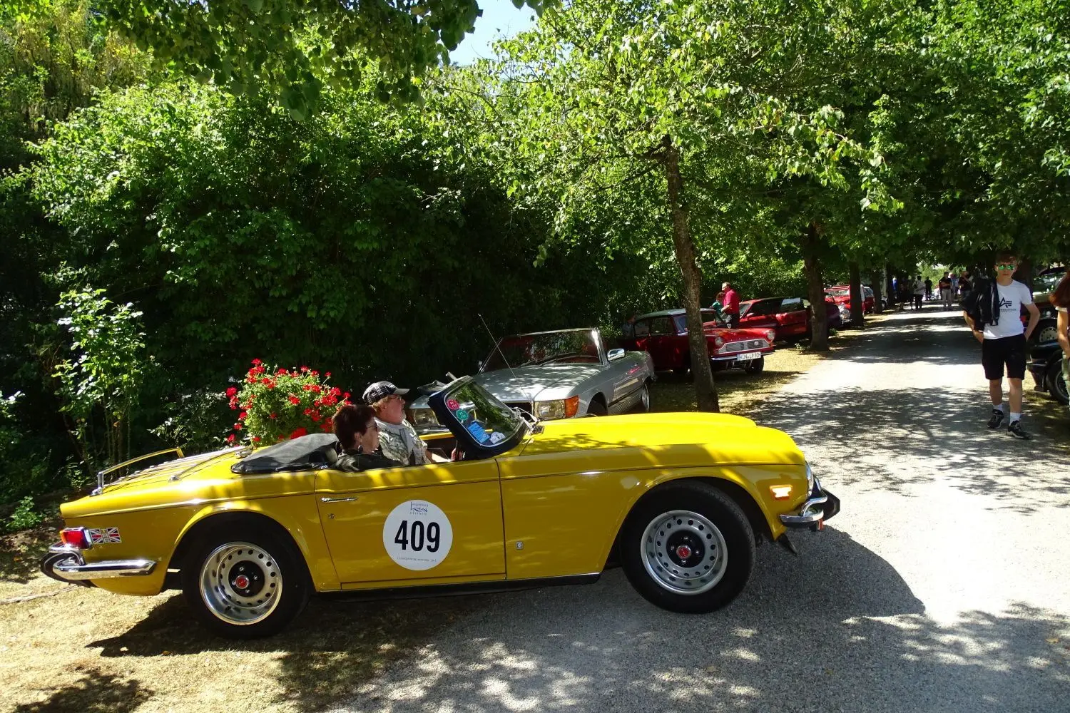 Oldtimer-Frühschoppen der Familie Wagner am alten Bahnhof in Birkelbach.