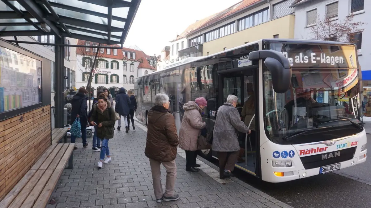 Die Grünen-Fraktion will, dass der Stadtbus Crailsheim künftig samstags kostenfrei fährt.