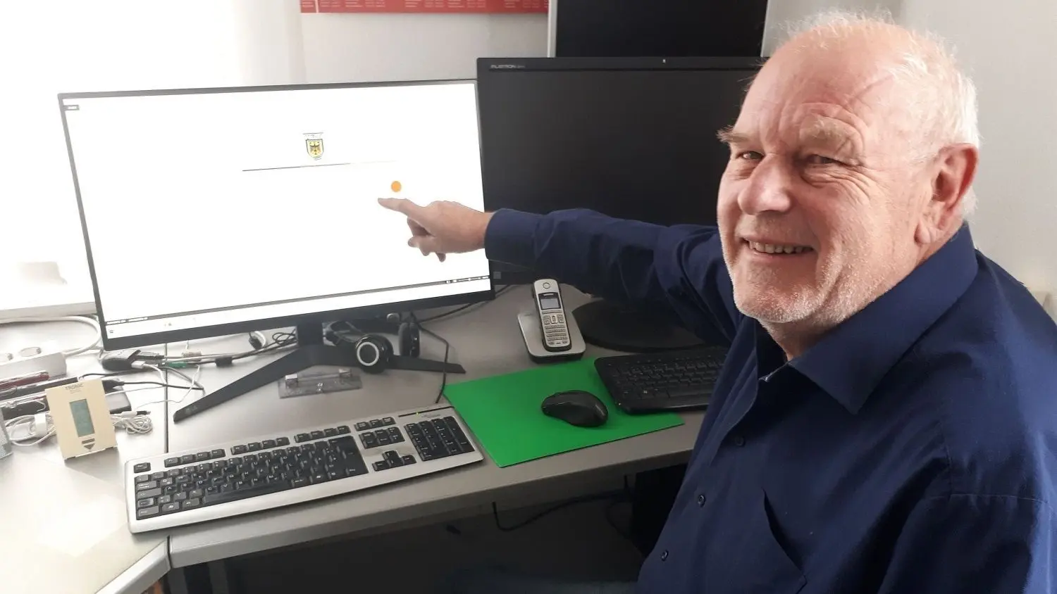 Der Hechinger Wilfried Hahn bringen die Pishing-Mails zum Schmunzeln. Er weiß aber sehr wohl um die Gefahr, die beim Anklicken lauert. ⇥