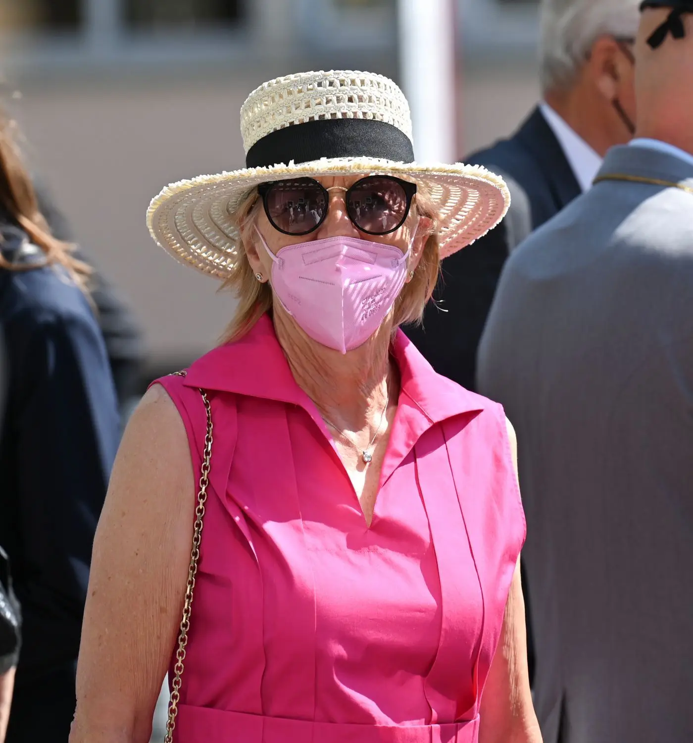 In Pink und Rosa: Dagmar Engels.
