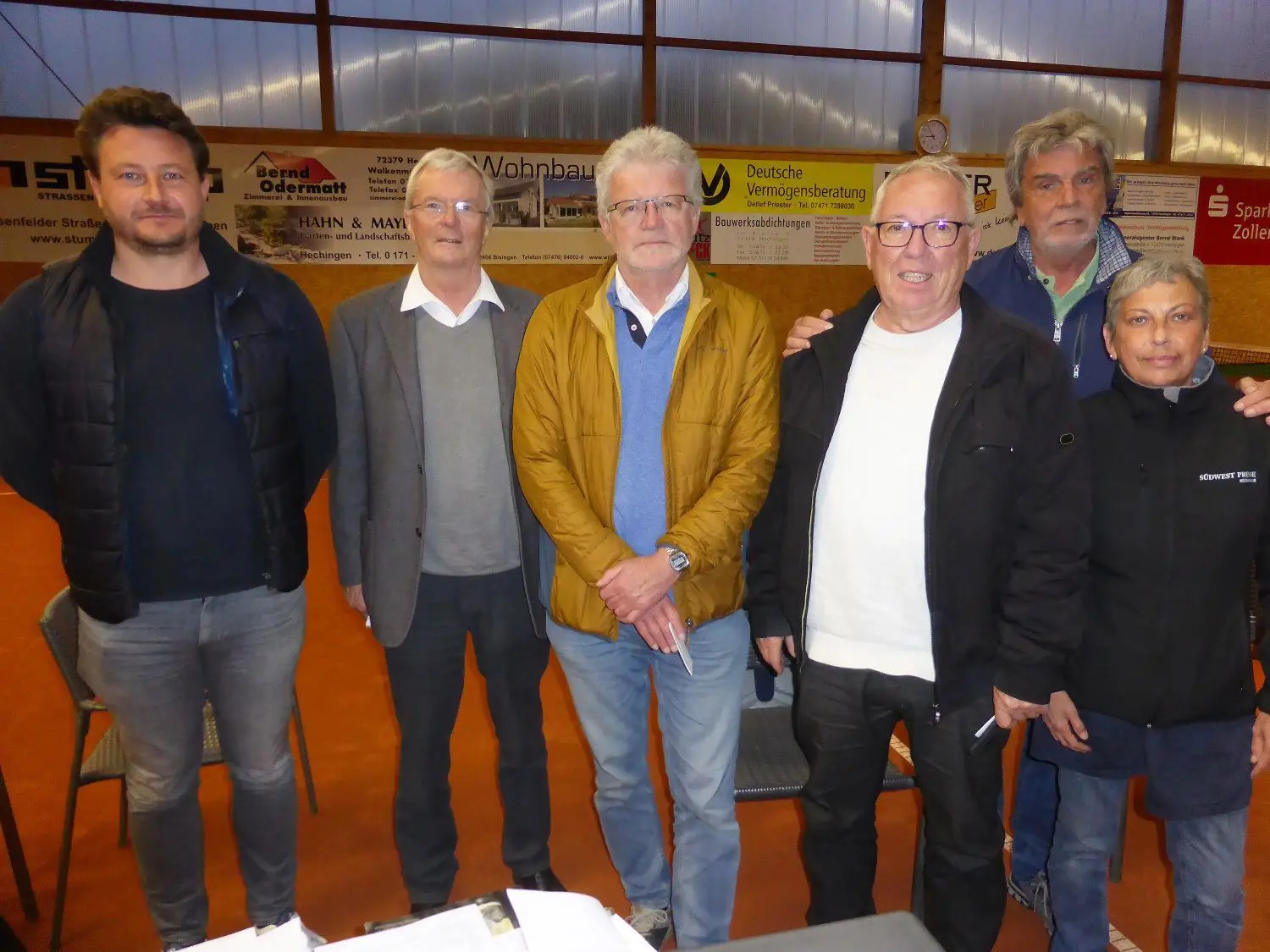 Einstimmig wiedergewählt: die Führungsriege des TC Hechingen um den Vorsitzenden Ingo Hauffe (2. v. l.).