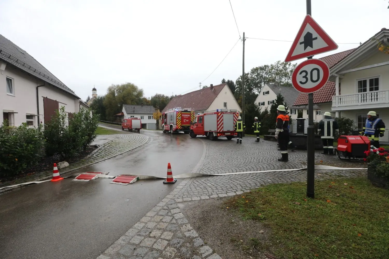 Auch in anderen Gemeinden im Landkreis haben die Einsatzkräfte geübt.⇥