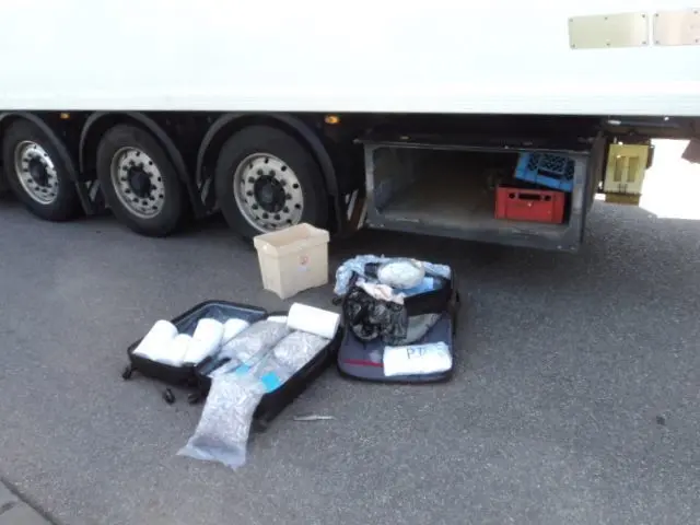 Auf die Drogen stieß die Polizei in einem italienischen Sattelzug auf der A6.
