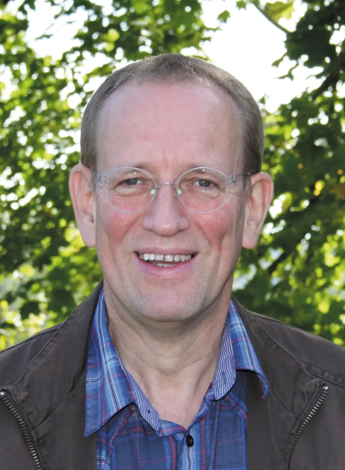 Dr. Andreas Faure⇥
