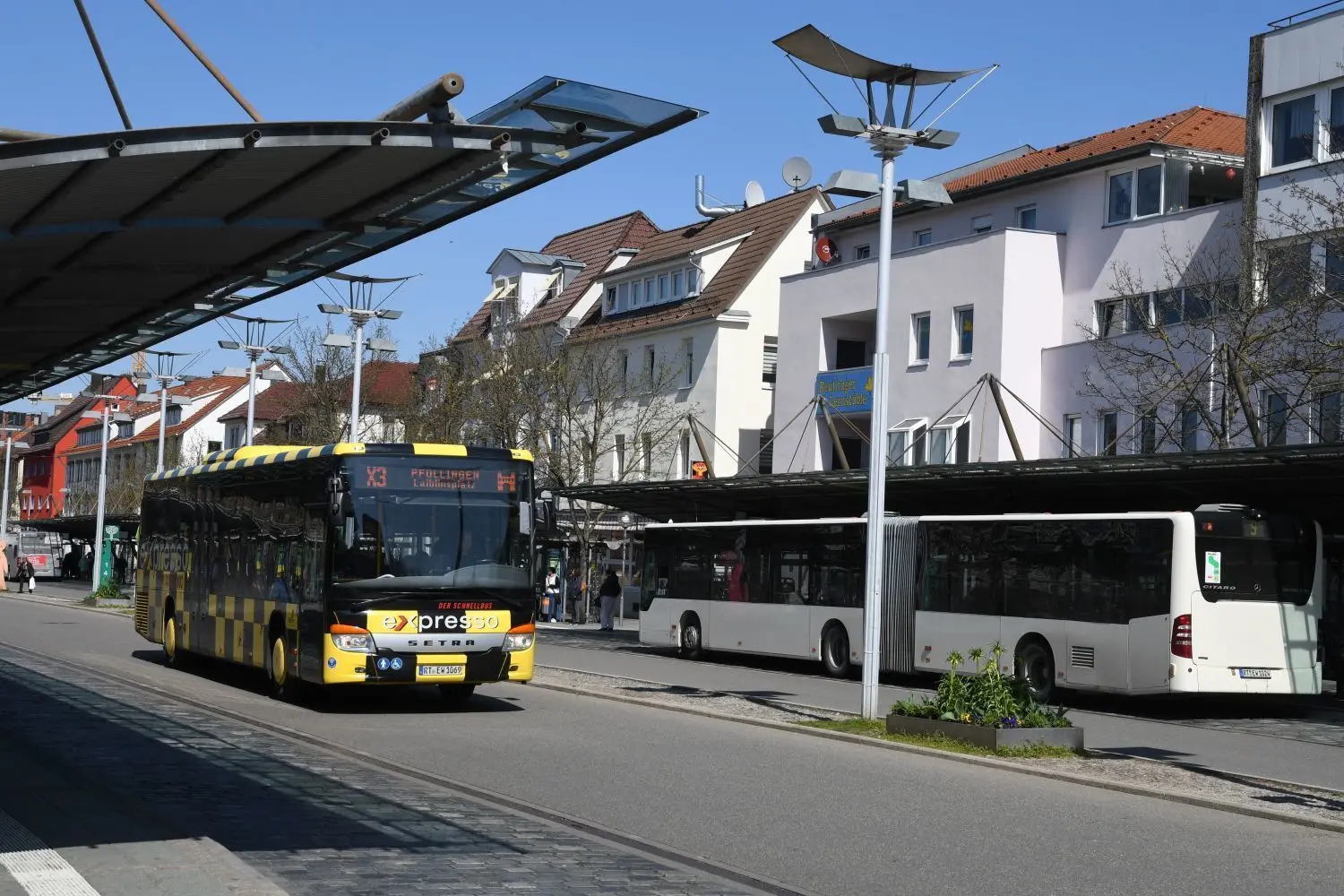 Busfahren wird mit dem 365-Euro-Jahresticket und weiteren Vergünstigungen deutlich preiswerter in Reutlingen.