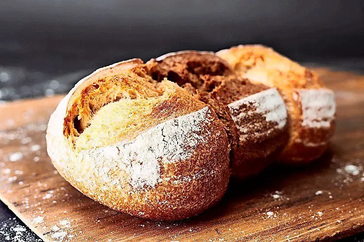 Sauerteigbrot ist bekömmlich, schmeckt gut und ist lange haltbar.