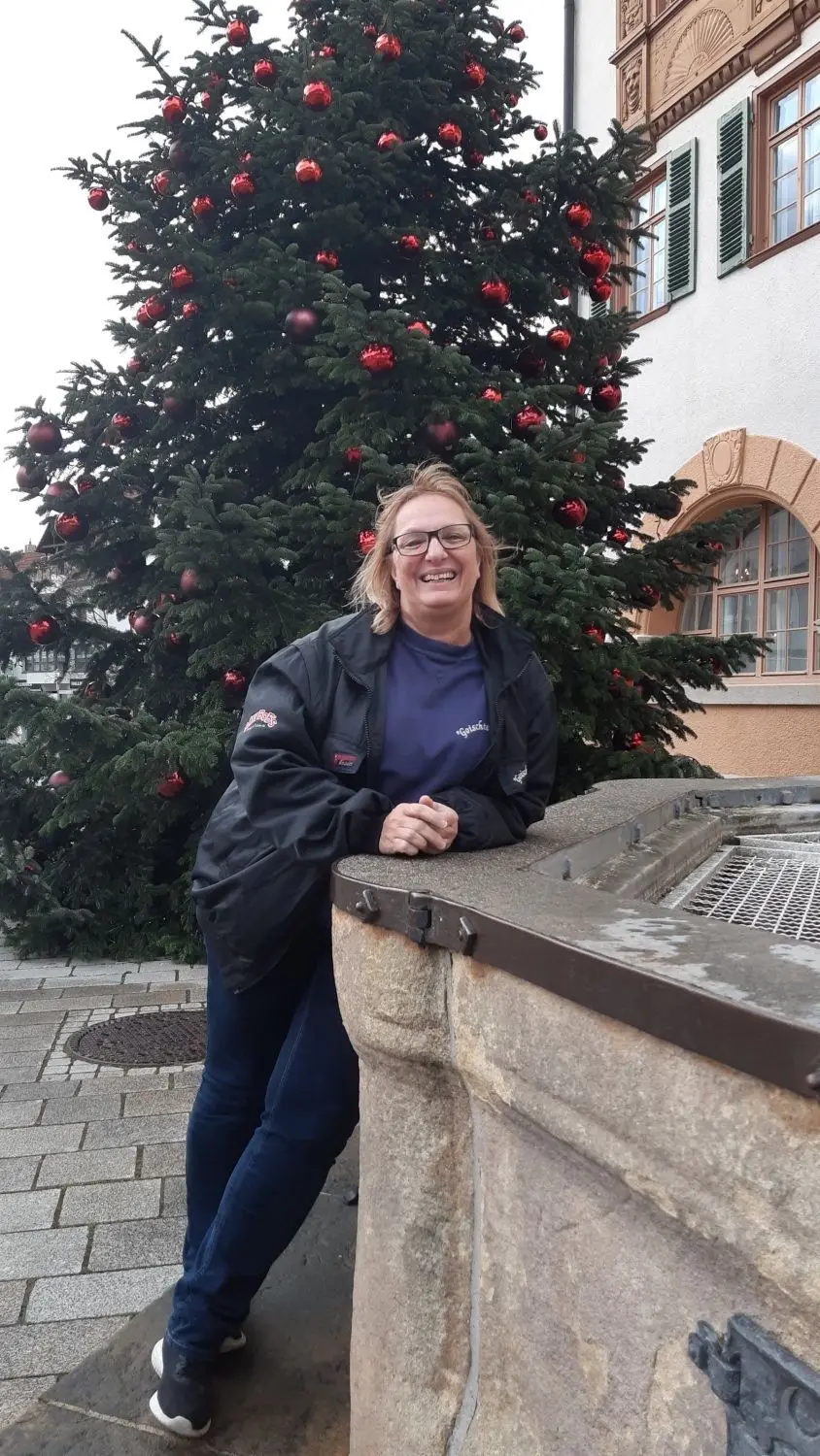Die Vorsitzende der „Goischter WeiSaua“, Martina Drechsler, ist Hästrägerin der ersten Stunde. ⇥