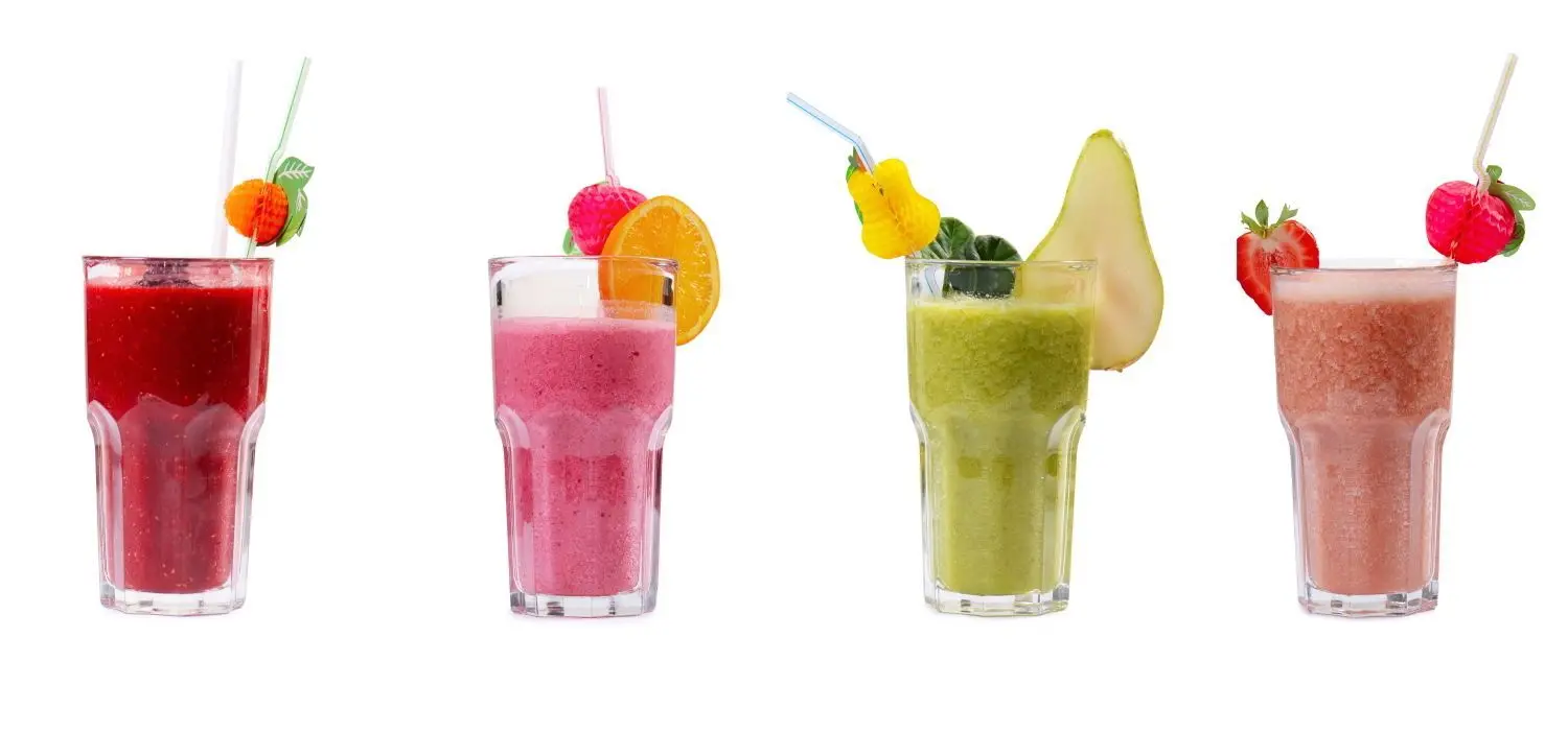 Smoothie aus verschiedenen Früchten. Fotolia 21.04.2015, POLI, Fr. Buck, 66575263, © svetavo - Fotolia.com⇥