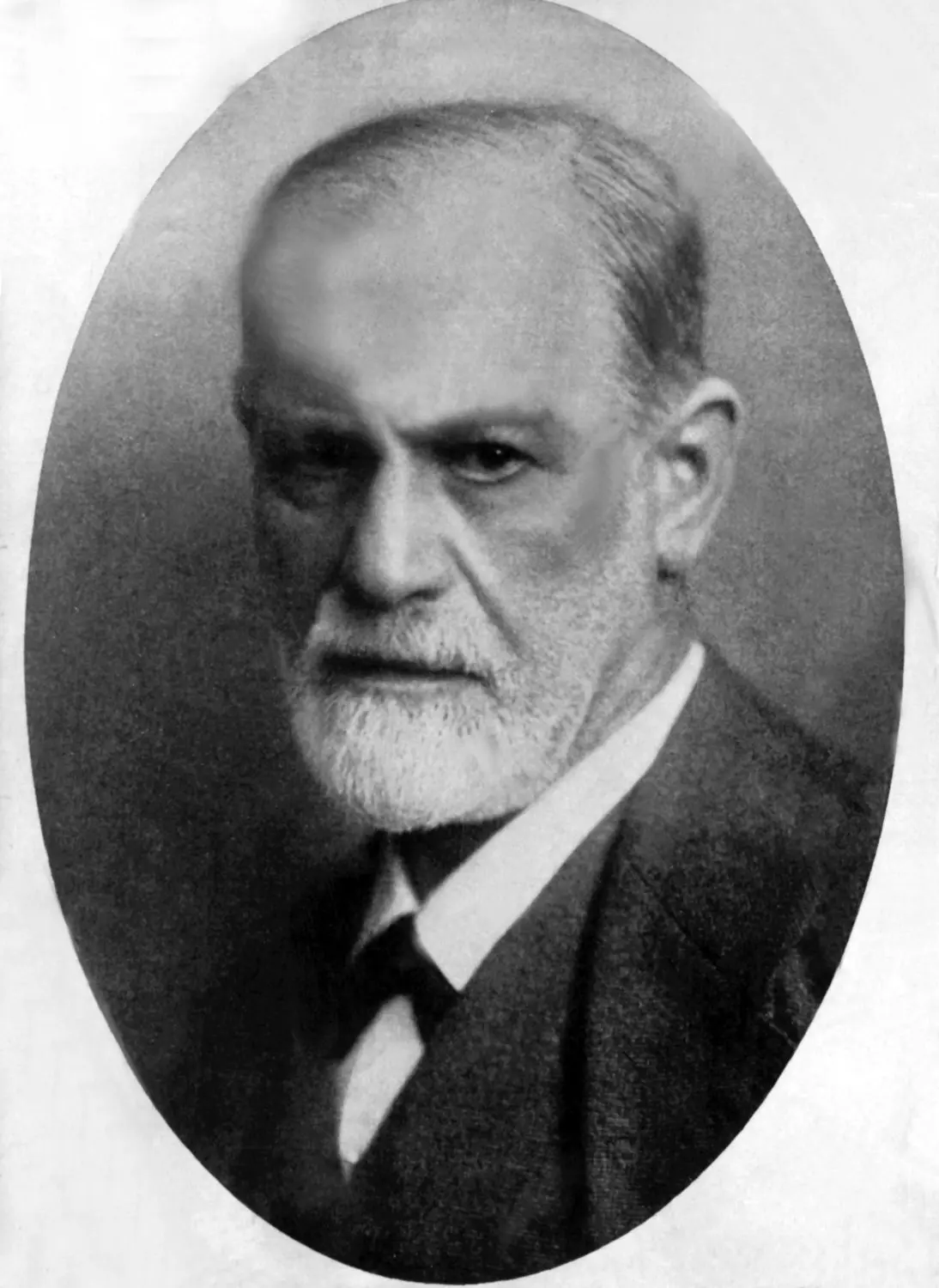ARCHIV - Der österreichische Arzt und Psychologe Sigmund Freud, der Begründer der theoretischen und praktischen Psychoanalyse, in einer undatierten Aufnahme. Freud wurde am 6. Mai 1856 geboren und starb am 23. September 1939 in London, wohin er 1938 wegen seiner jüdischen Abstammung emigriert war. dpa (zu dpa Themenpaket zum 75. Todestag von Sigmund Freud vom 17.09.2014) +++(c) dpa - Bildfunk+++ | Verwendung weltweit