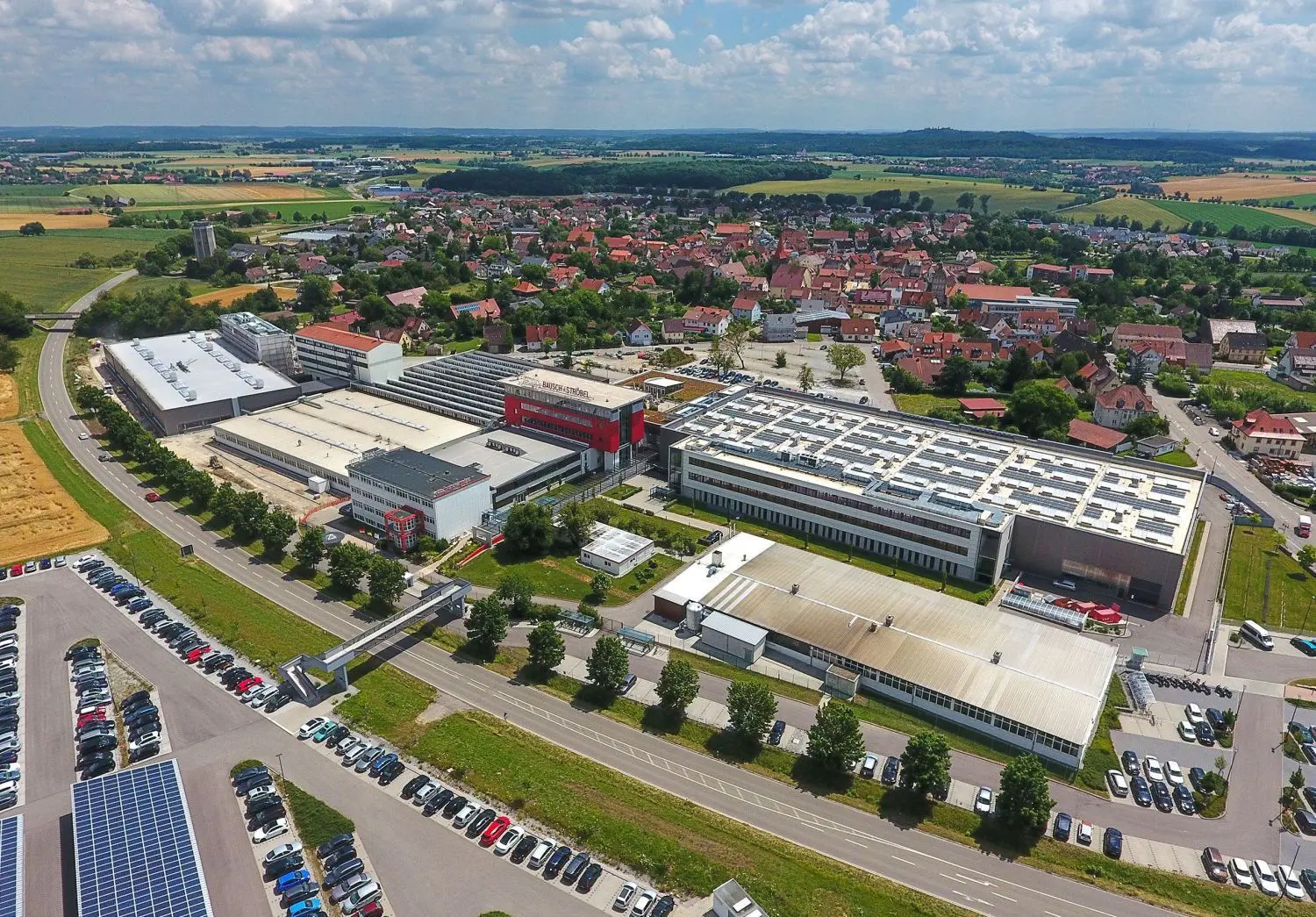 Bausch+Ströbel: Der Standort wurde zu einem einheitlichen Ganzen verbunden. ⇥Foto: Ufuk Arslan