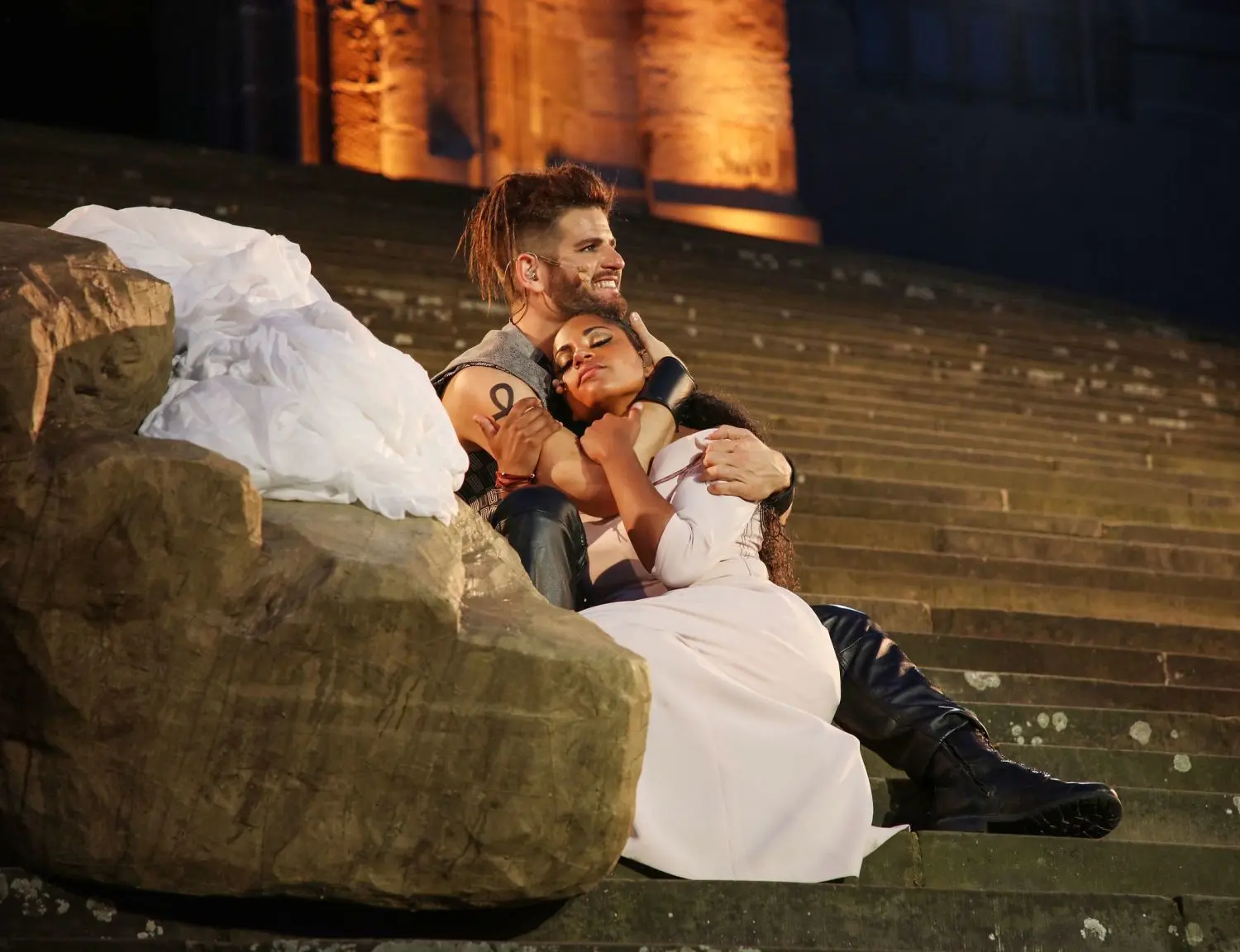 Freilichtspiele Schwäbisch Hall - Große Treppe - "Elton John und Tim Rice's AIDA" - Regie und Choreografie Christopher Tölle. Ausstattung: Kati Kolb⇥