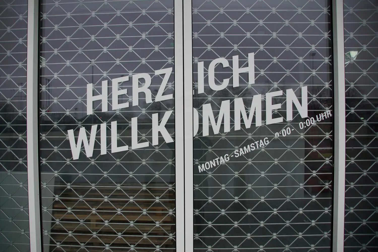 Das ehemalige Decathlon in Senden am Iller Center.⇥