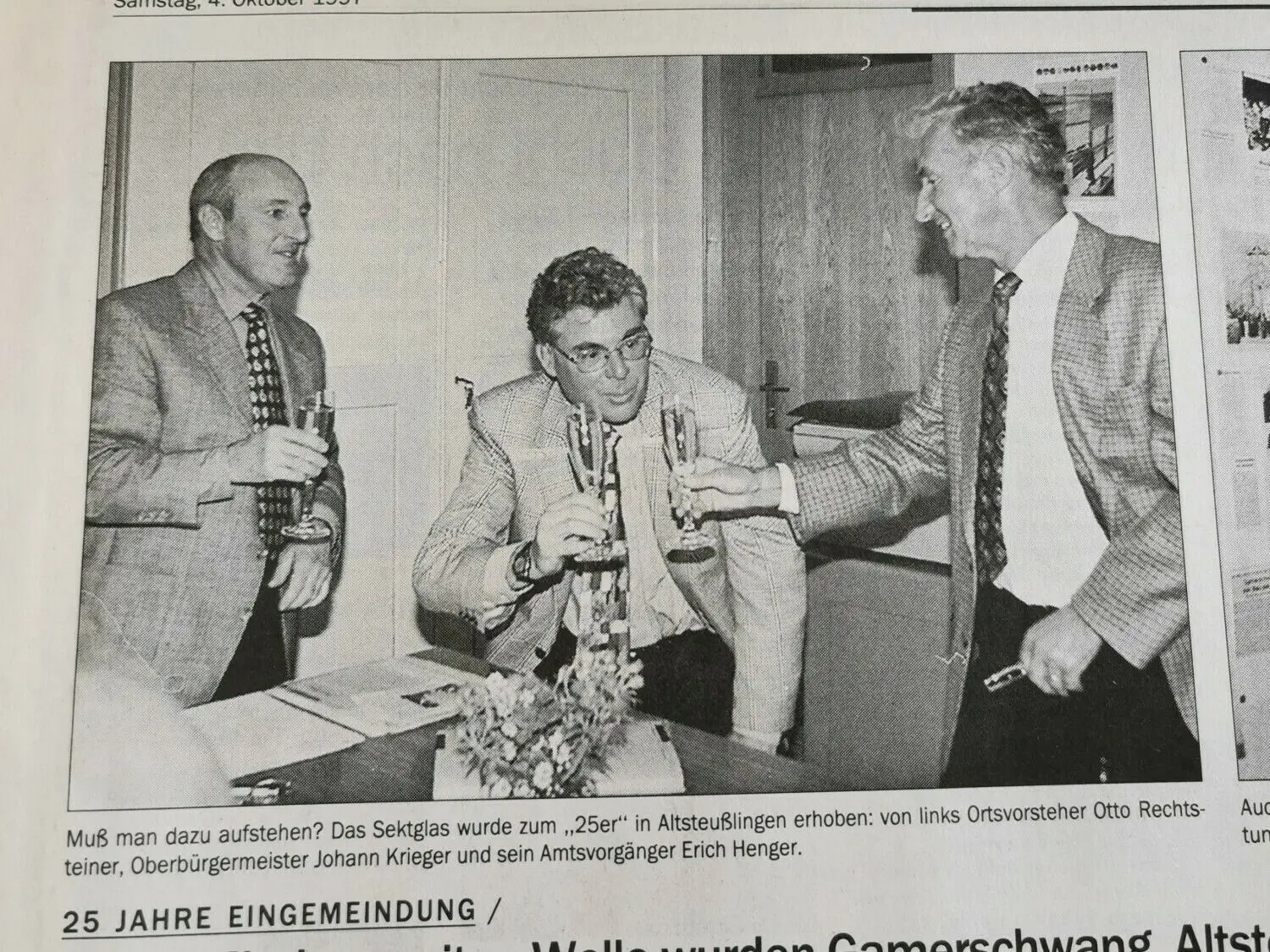 Die Eingemeindung 25 Jahre zuvor begossen Altsteußlingens Ortsvorsteher Otto Rechtsteiner, Ehingens OB Johann Krieger und dessen Amtsvorgänger Wilfried Henger (von links). ⇥