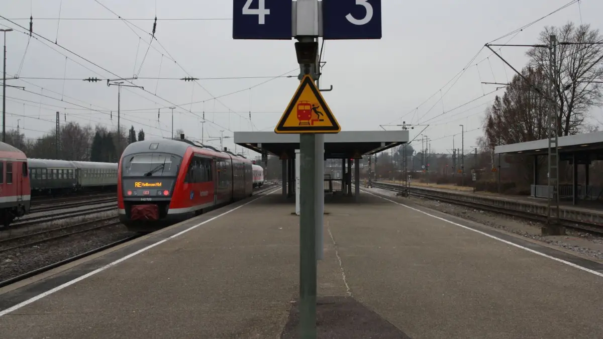 Der Crailsheimer Bahnhof hat eine Frischzellenkur nötig. Und die wird er nun auch bekommen.