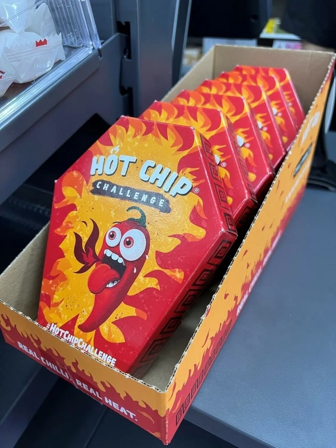 Die Hot Chips sind in Deutschland mittlerweile nicht mehr zu kaufen. Jugendliche und Kinder mussten teilweise ins Krankenhaus, nachdem sie den Chip probiert hatten.