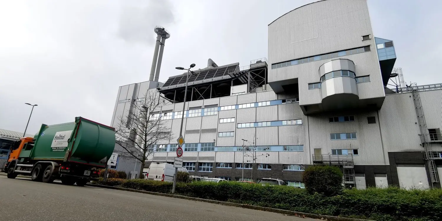 Vom Müllheizkraftwerk könnte die FWW Weißenhorn drei- bis viermal mit Fernwärme versorgen. Ob und wann über die Stadtgrenze hinaus Leitungen verlegt werden? Anfragen hat die FWW bereits.⇥