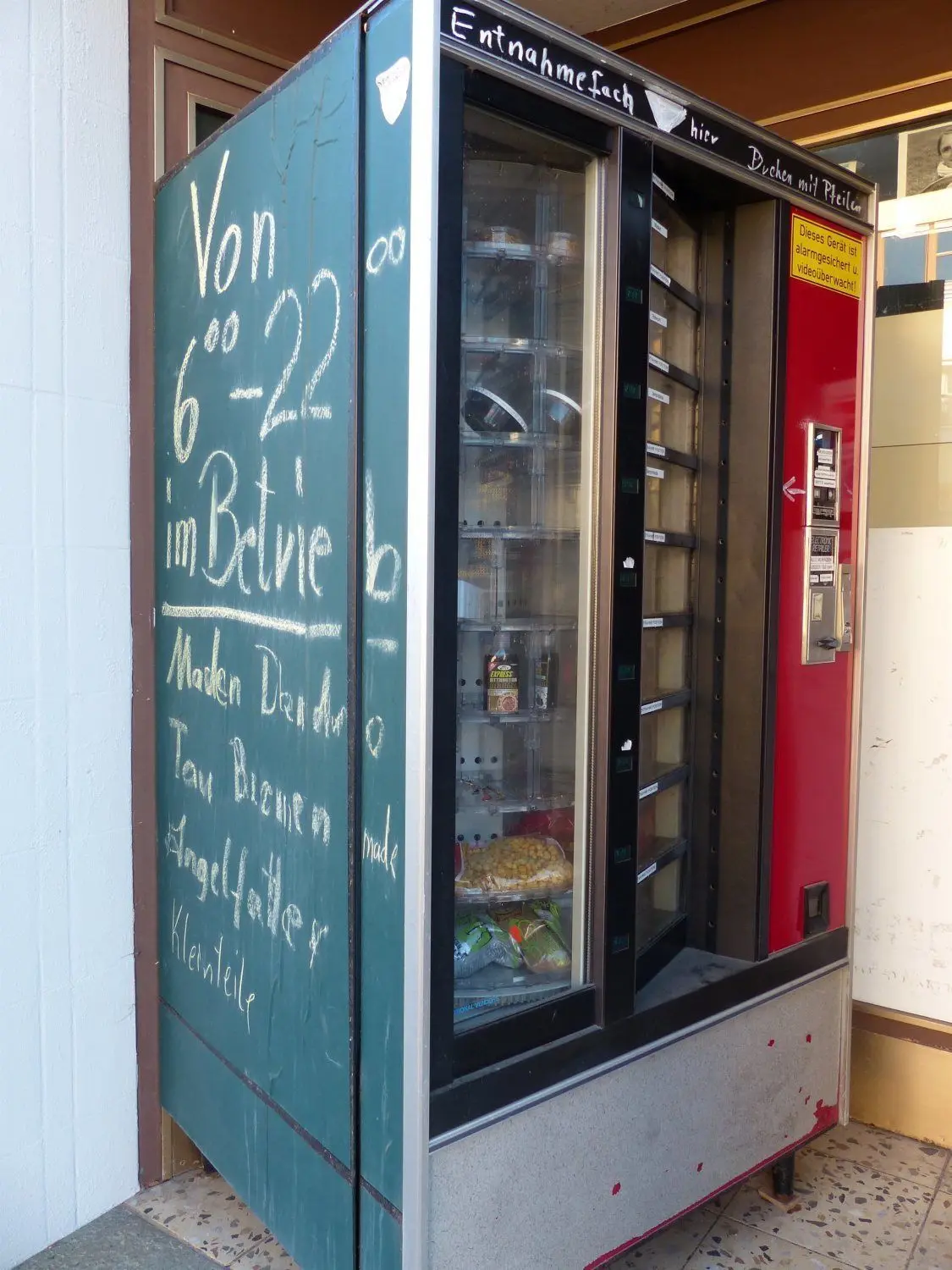 Angelladen Bempflingen: Angelbedarf to go: Wo die Maden aus dem Automaten  kommen | swp.de