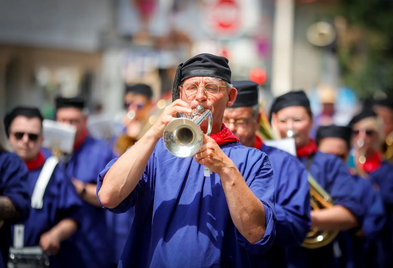 Blaubeuren - Kinderfest: Vier Musikvereine spielten auf – aus Blaubeuren, Seißen, dem Hochsträß und aus Asch.