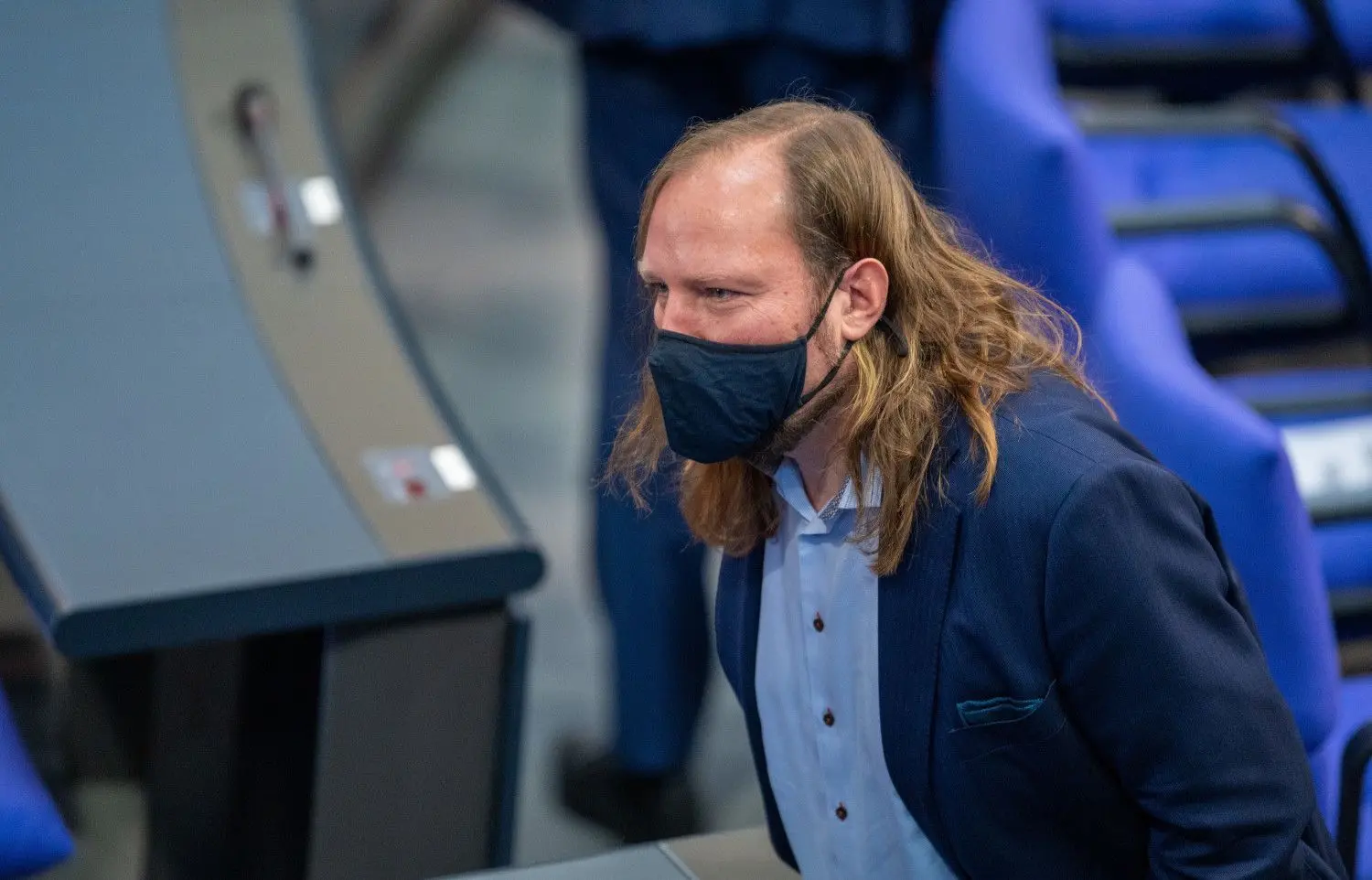 Anton Hofreiter, Vorsitzender der Bundestagsfraktion von Bündnis 90/Die Grünen, hat mit einer Äußerung über Eigenheime dem politischen Gegner Munition geliefert. Die Grünen liegen in Umfragen bei 20 Prozent, aber bis zur Bundestagswahl können noch viele Fehltritte ein gutes Wahlergebnis verhindern.