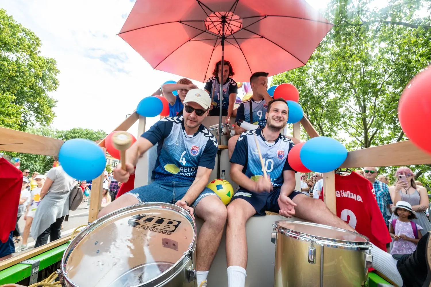 Beim Eislinger Stadtfest war was geboten. Hier macht die TSG Trommel-Wirbel.