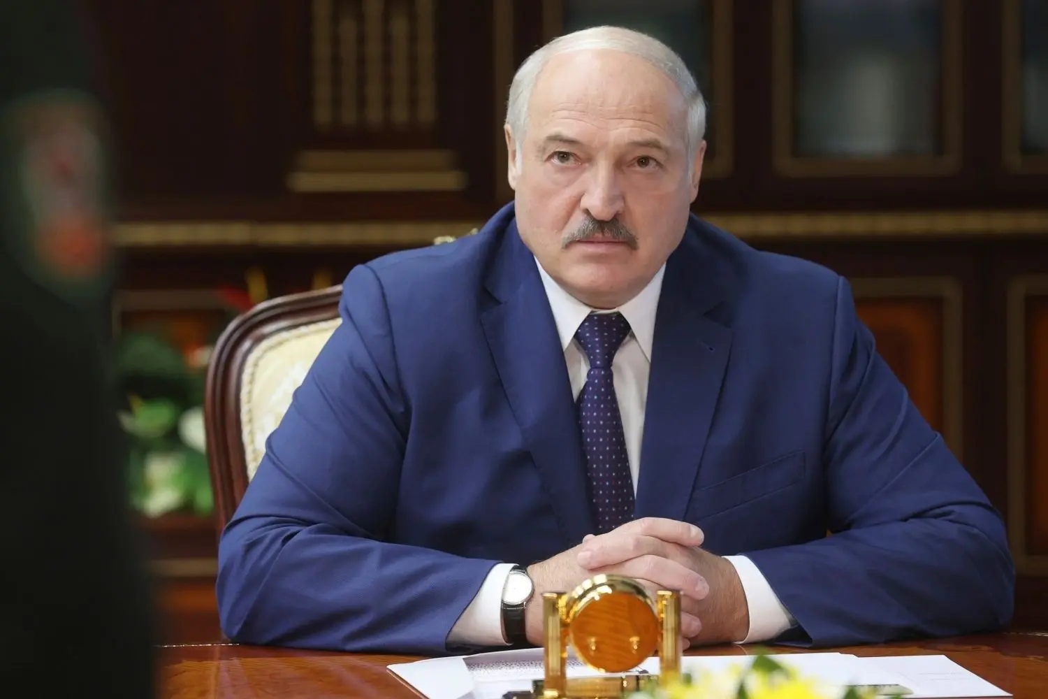 Alexander Lukaschenko, Präsident von Belarus, klammert sich an sein Amt.⇥
