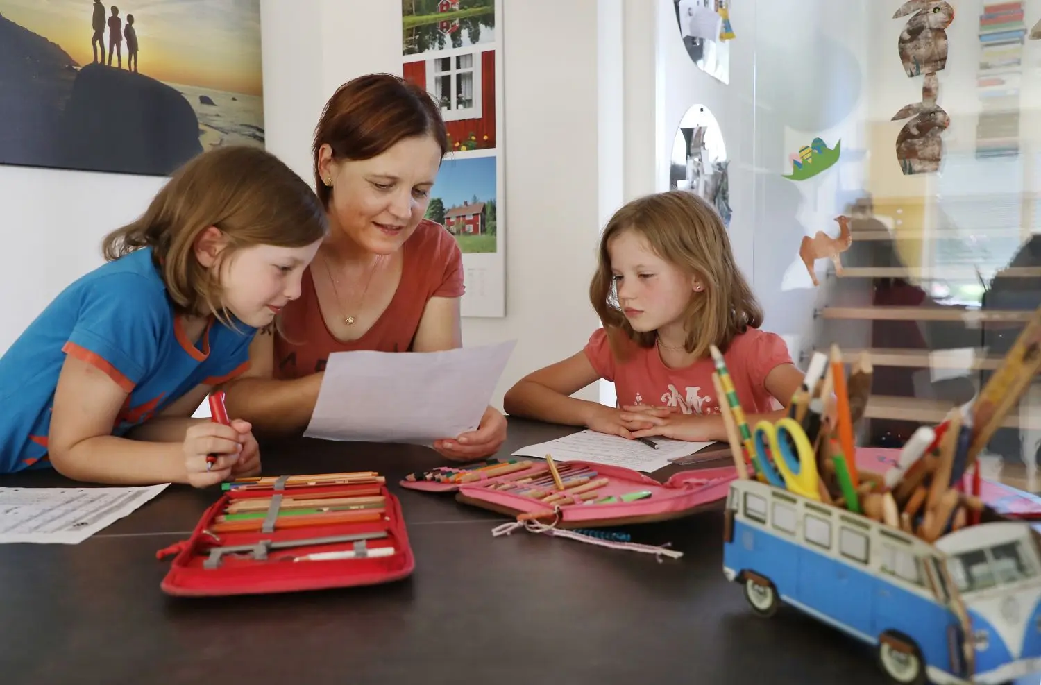 Das Lernen während des Lockdowns, die Mama als Lehrerin – in manchen Familien verlief das nicht reibungslos, wie Frauen berichteten.