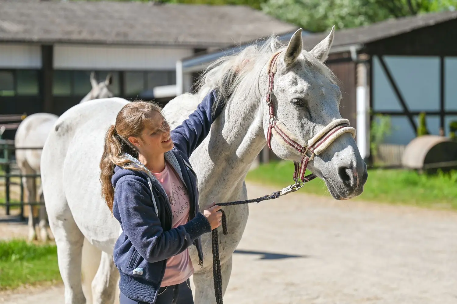 „Wir beide, das ist wie Arsch auf Eimer“: Nadja und Flakon, den sie aber nie so nennt.⇥