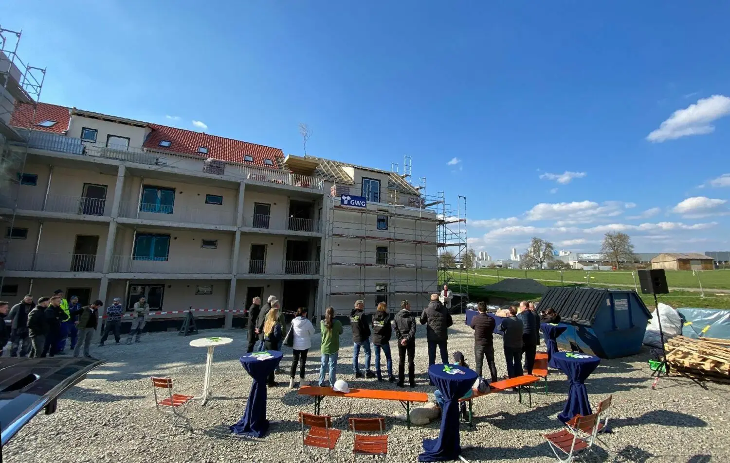 Das Richtfest der GWG: Ein Mehrfamilienhaus entsteht in der Nefflenallee in Schwäbisch Hall.⇥