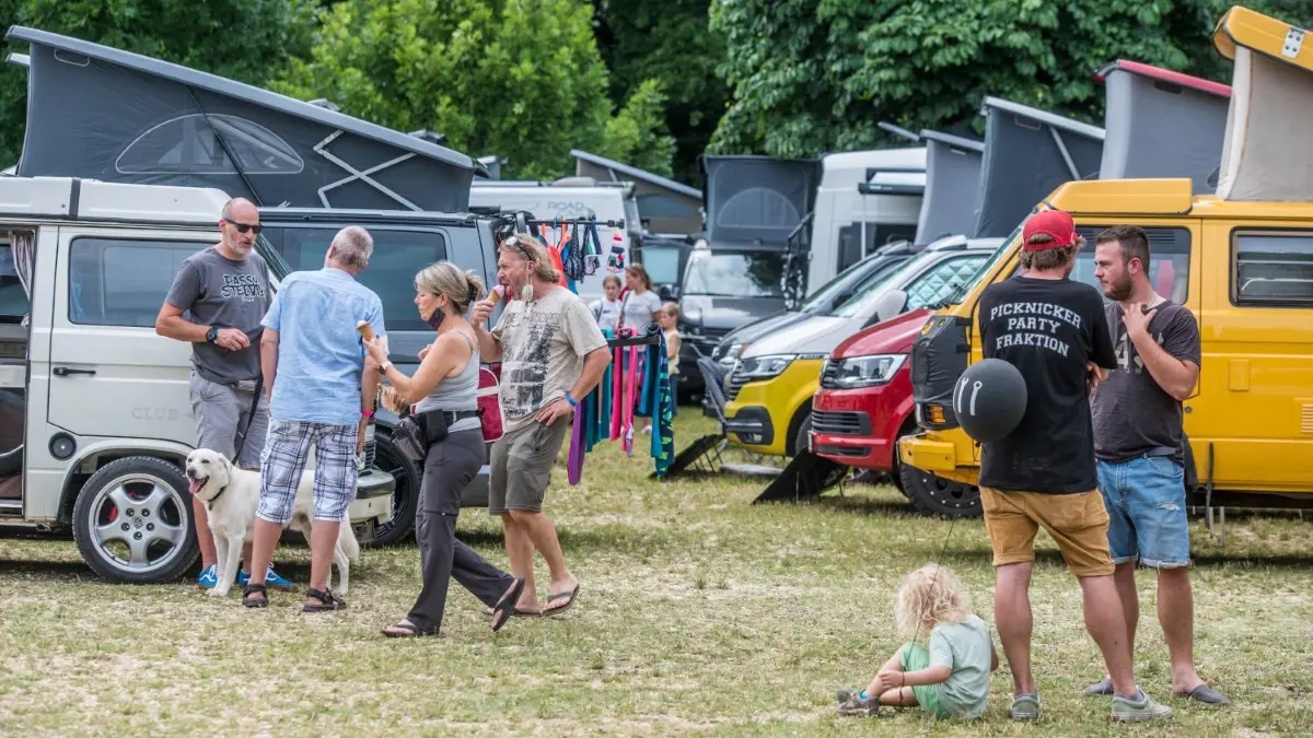 Bus-Festival an der Göppingen EWS-Arena.