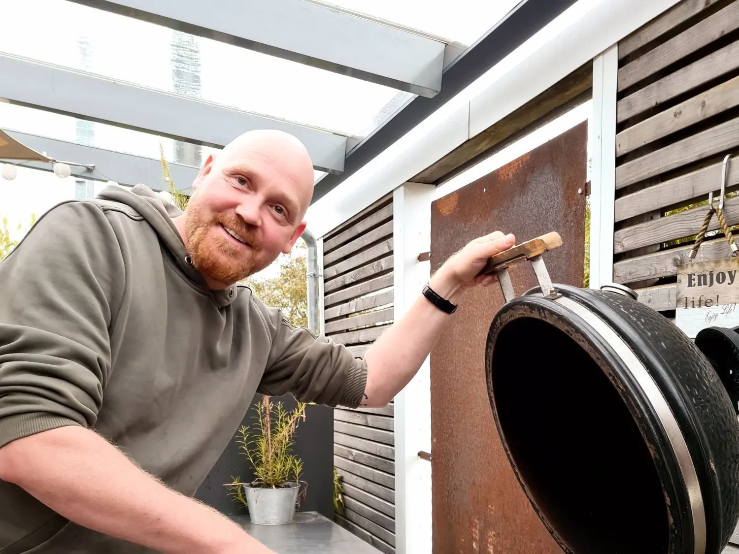 War Vize-Europameister im Grillen: Sven Gress aus Bernstadt. ⇥⇥