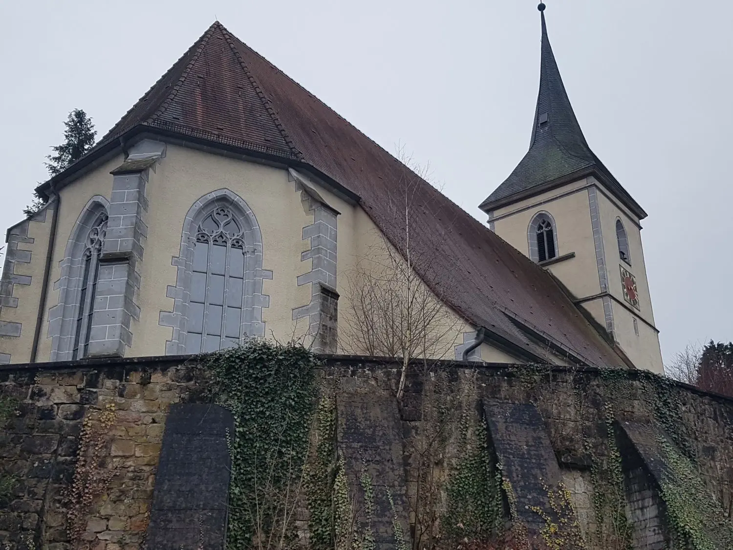 Die Ebersbacher Veitskirche.