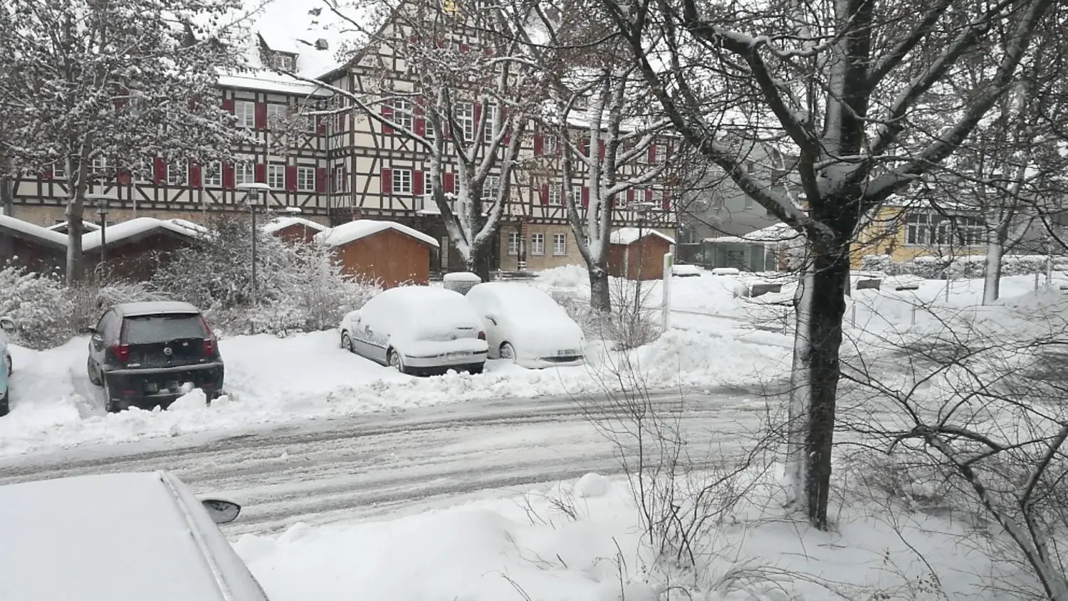 Wenn es um das Wetter geht, haben wir ,hier oben’ die Nase vorn“, schreiben die Kollegen aus Münsingen der HZ-Redaktion und schicken uns diese Momentaufnahme.