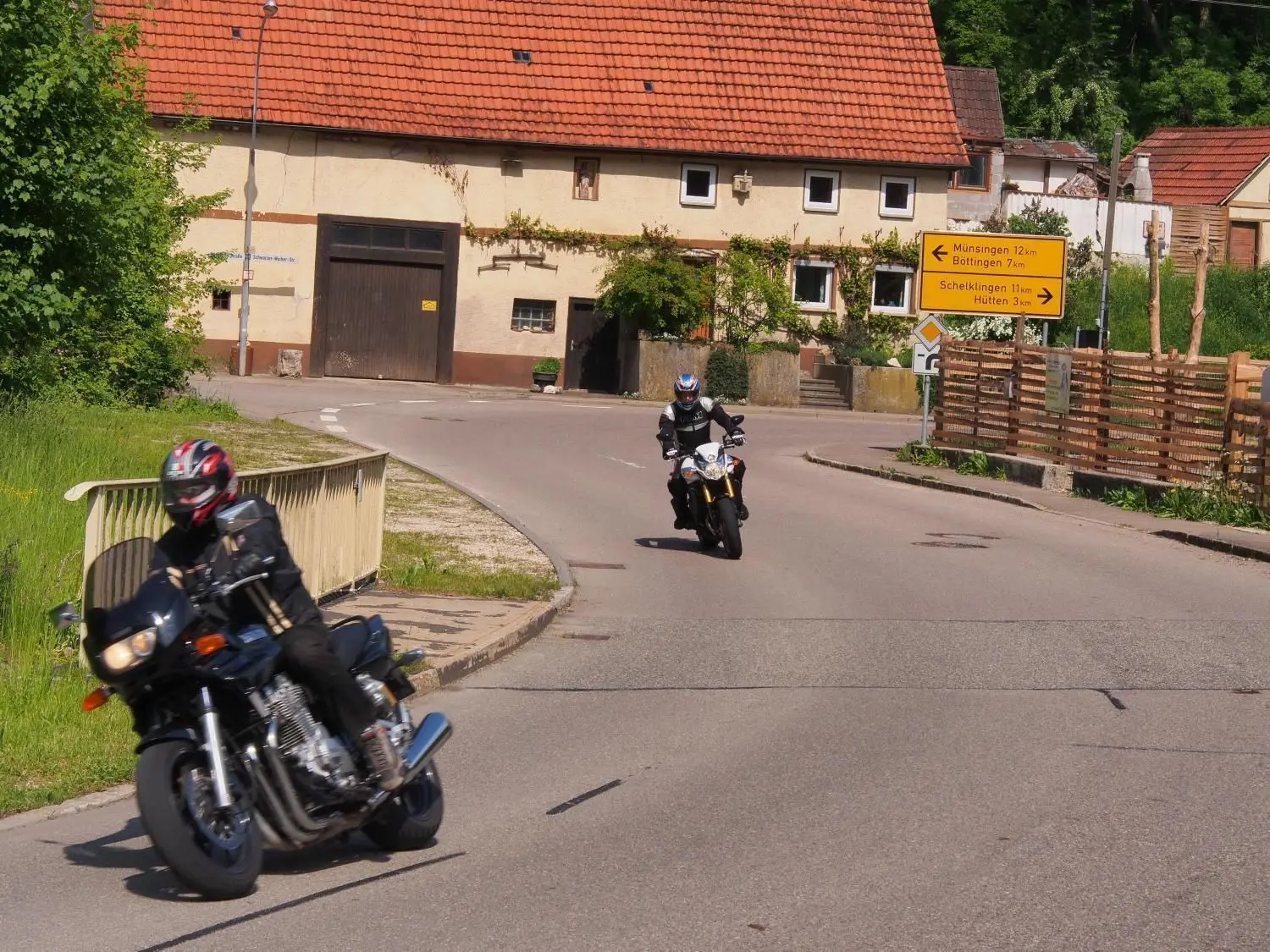 Motorradfahrer in Gundershofen: Der Lärm ist im Schmiechtal ein Problem.