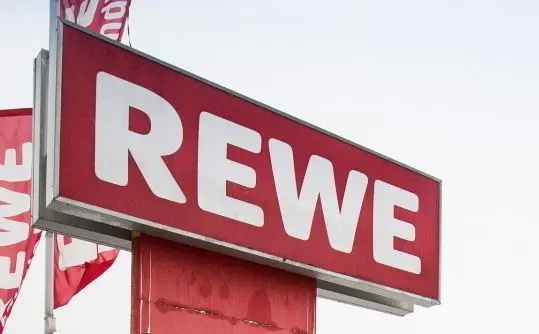 Rückruf bei Rewe: Metall in gehackten Mandeln: Händler ruft Produkt ...