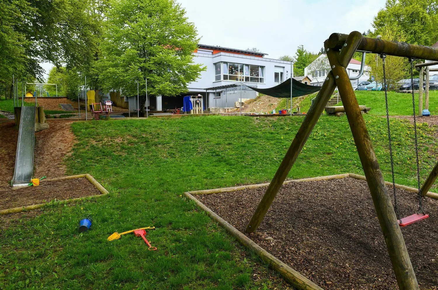 Der Garten des Kindergartens Bueloch müsste einem Anbau an das bestehende Gebäude teilweise weichen. Das Außengelände der Meßstetter Einrichtung soll jedoch Richtung Schule erweitert werden.⇥