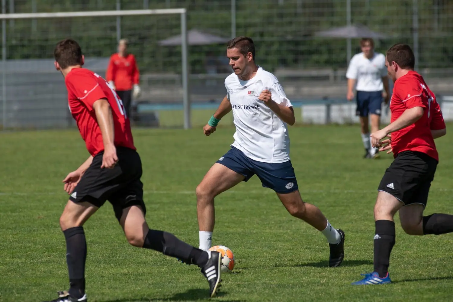 1:12 - Die fußballerische Höchststrafe kassierte das Presse-Team im jüngsten Derby gegen die Ulmer Justiz.