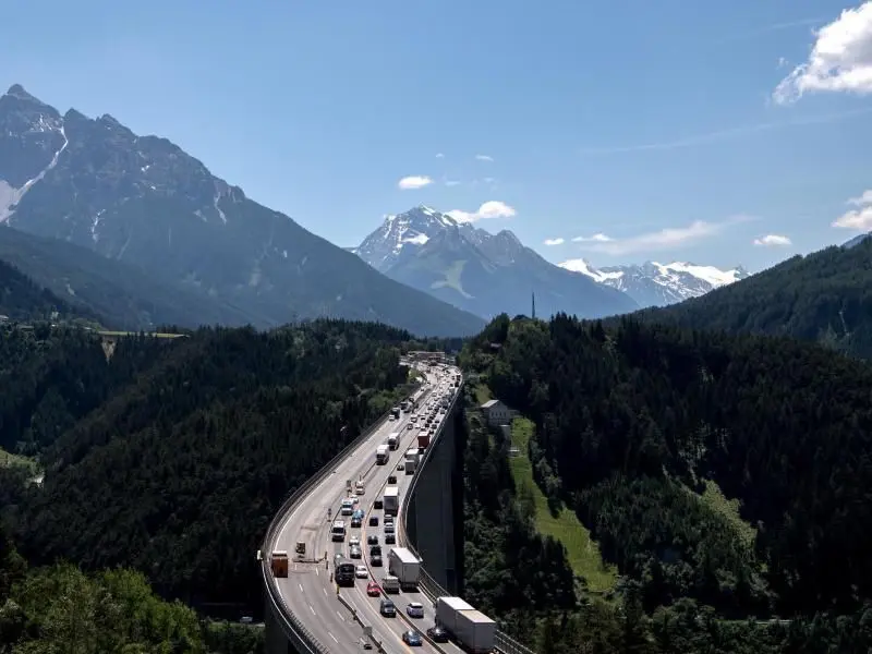 Autobahn am Brenner. Nach heftigen Unwettern ist in Italien eine Mure auf die Brennerautobahn abgegangen. Foto: Sven Hoppe/Archiv