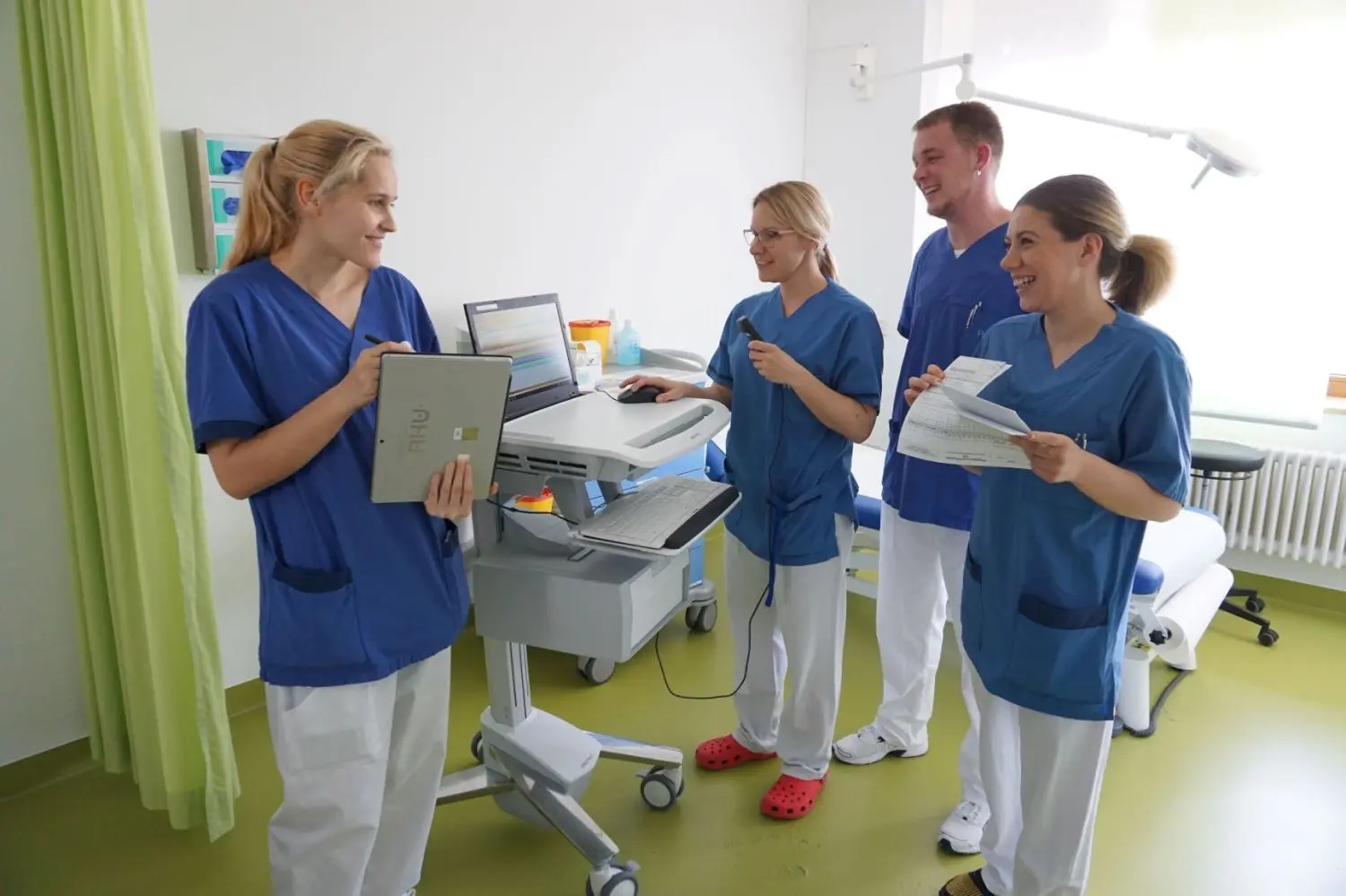 Gelebter Fortschritt im Zentrum für Integrierte Rehabilitation (ZIR). Das Team wird durch die digitale Dokumentation entlastet.