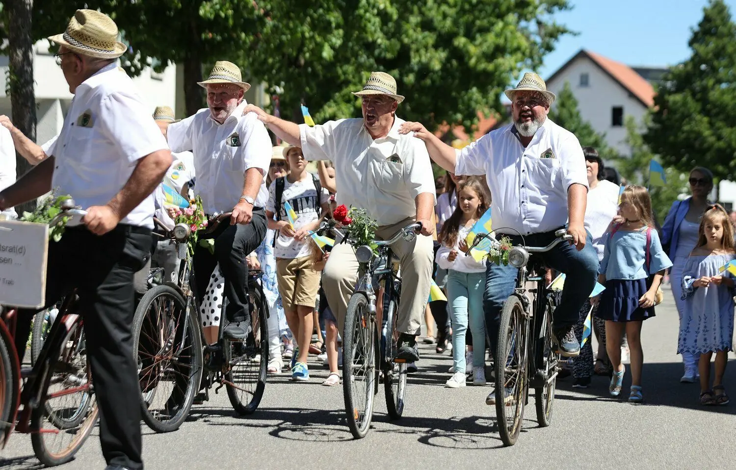 Die Neuhäuser Ortschaftsräte waren mit dem Fahrrad angereist.