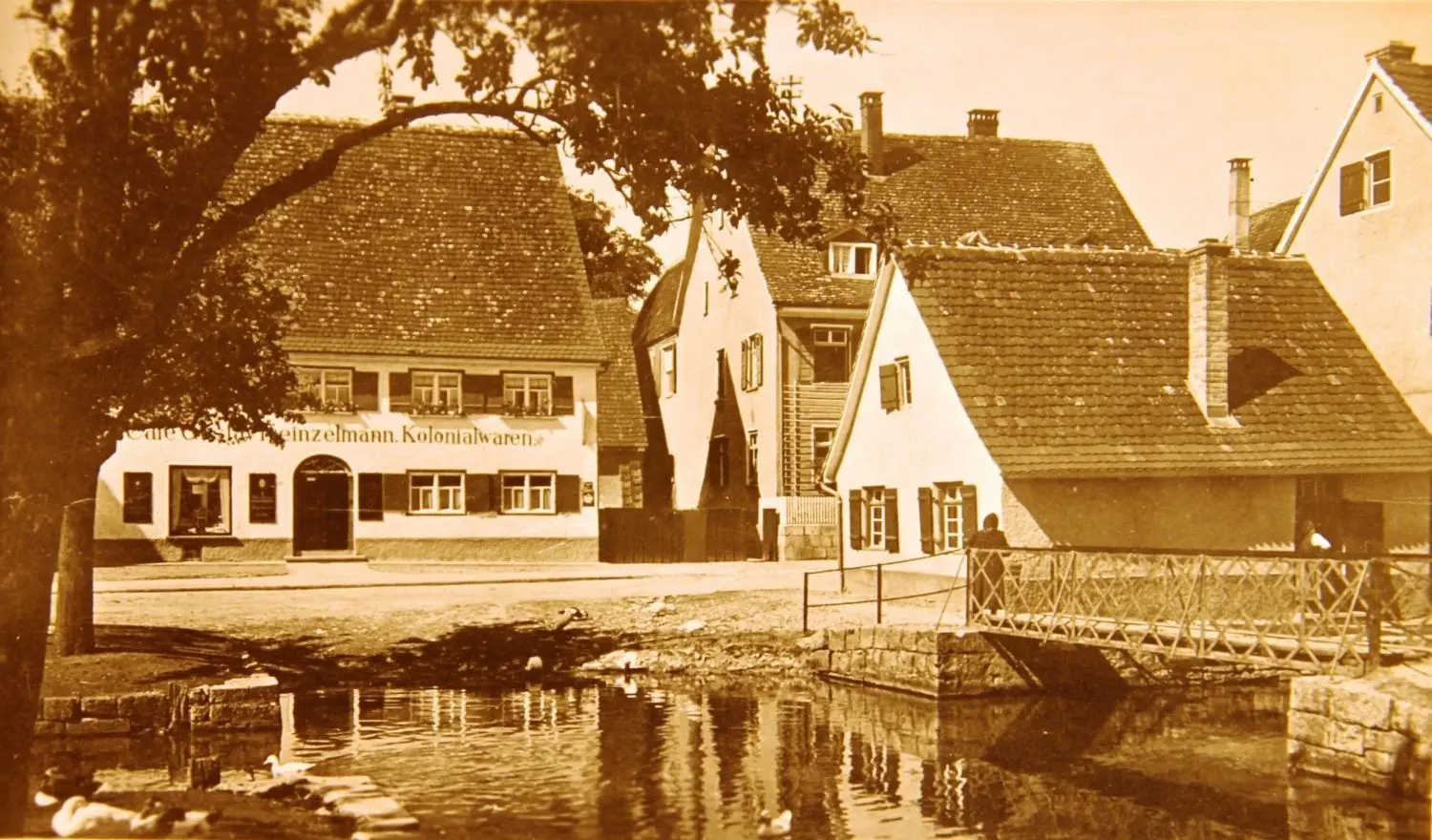 Umgebung des Cafés Heinzelmann um 1930.
