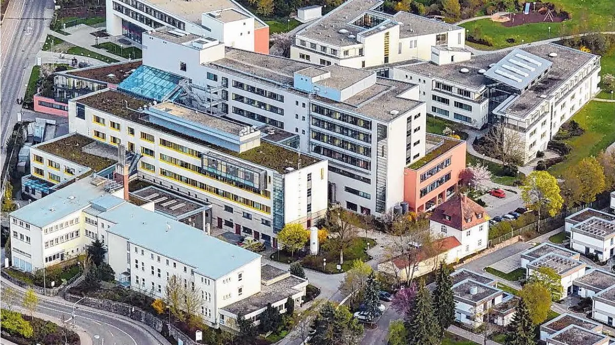 Die Sankt-Anna-Virngrundklinik: Zwei leitende Mitarbeiter der Abteilung Kinder- und Jugendpsychiatrie wurden freigestellt. ⇥