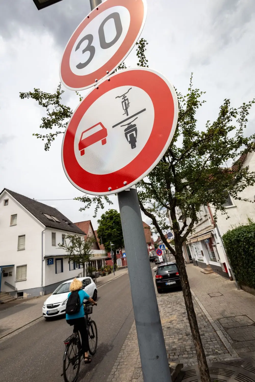 Das Fahrrad-Überholverbot in der Hauptstraße bewegt weiterhin die Gemüter.