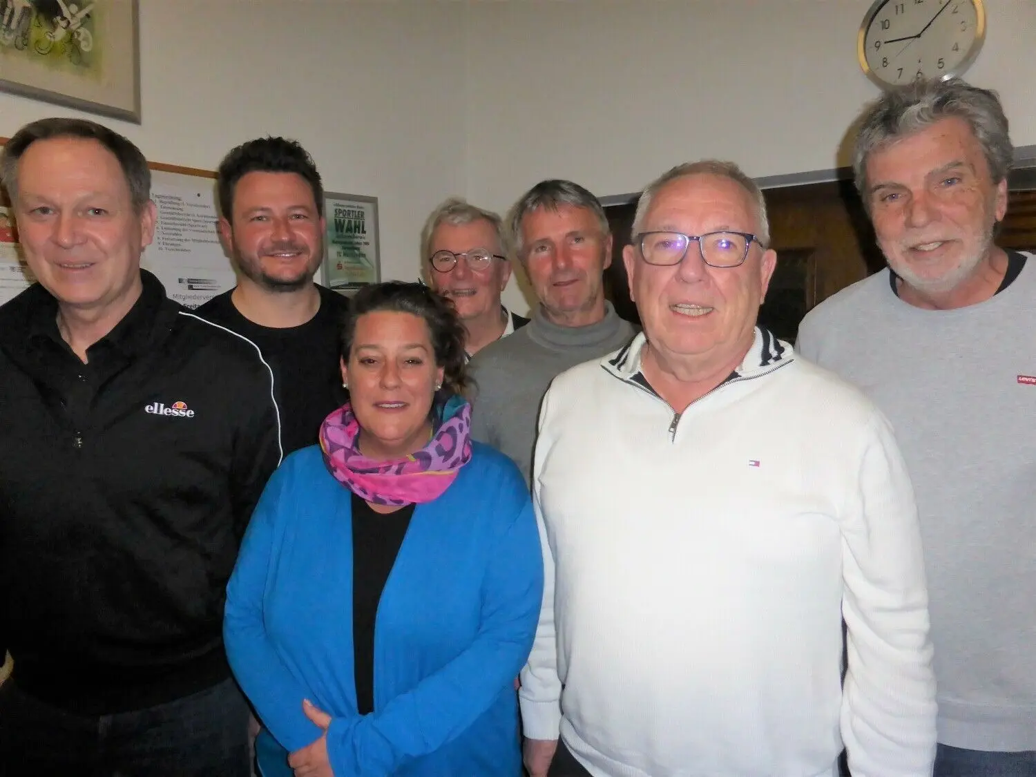 Der neue Vorstand des TC Hechingen (hinten von links): Thomas Sprauer, Andreas Fechter, Prof. Ingo Hauffe, Bernhard Haiss, Gerhard Frommer; vorne von links: Susanne Siegel, Dr. Dietrich Krauss. Es fehlen: Regine Strobel und Marc Hellstern.
